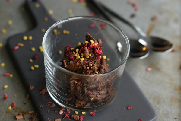 Raw chocolate mousse - Raw chokladmousse  //Baka Sockerfritt
